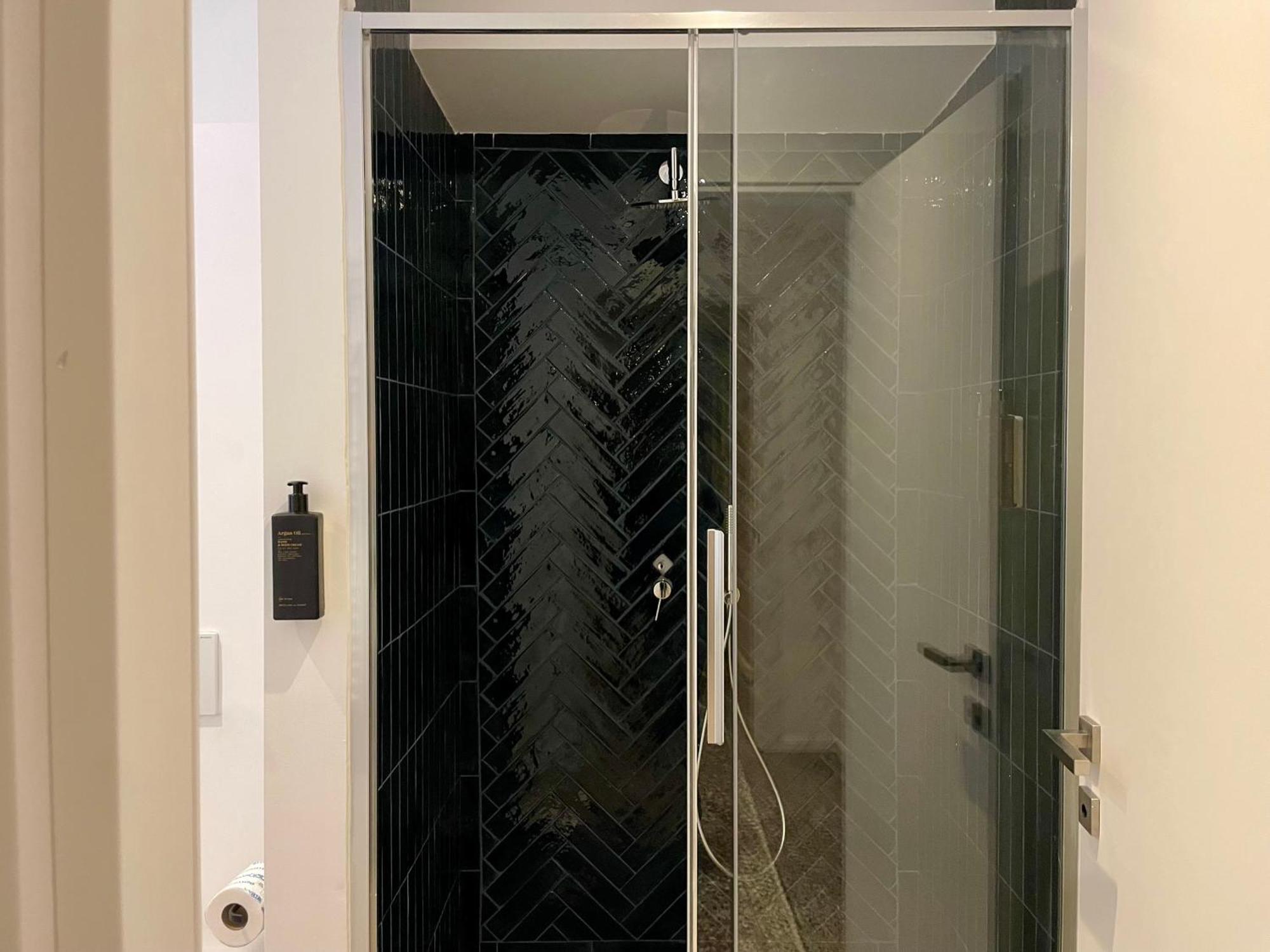 Relstay - Assarotti Suites Genua Exterior foto