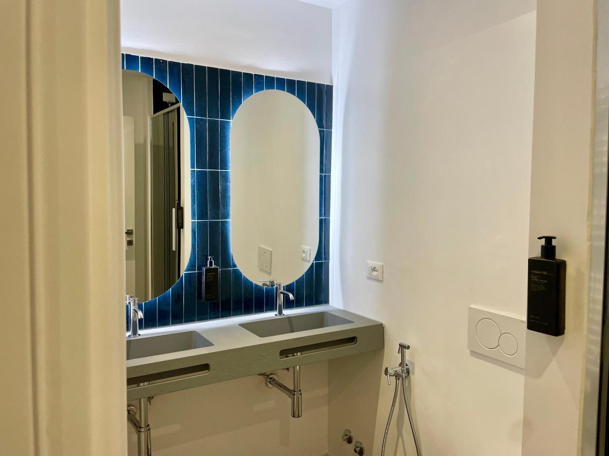 Relstay - Assarotti Suites Genua Exterior foto